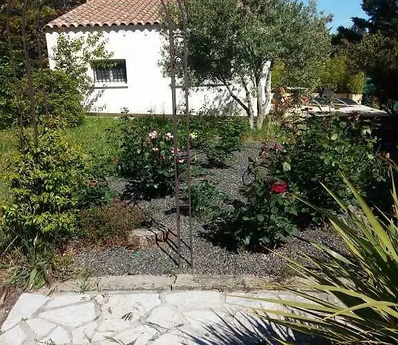 Au Soleil Levant Tatil Evi Le Bosc (Herault)